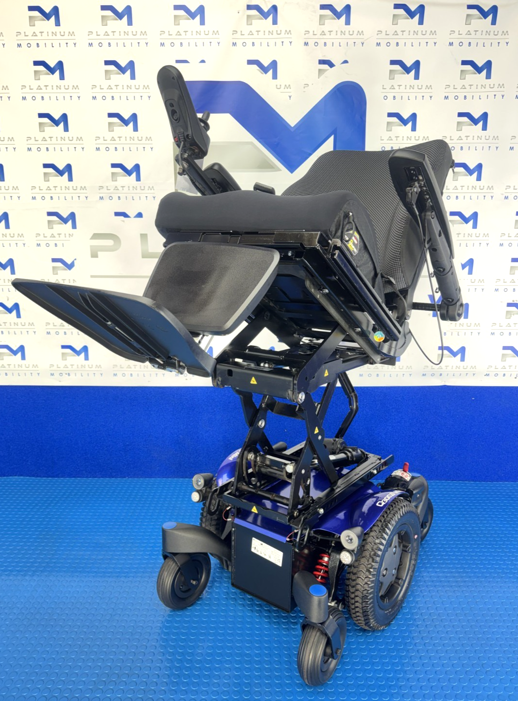 Sunrise Quickie Q300M 6 mph Riser, Tilt, Manual Recline Electric Wheelchair 2882