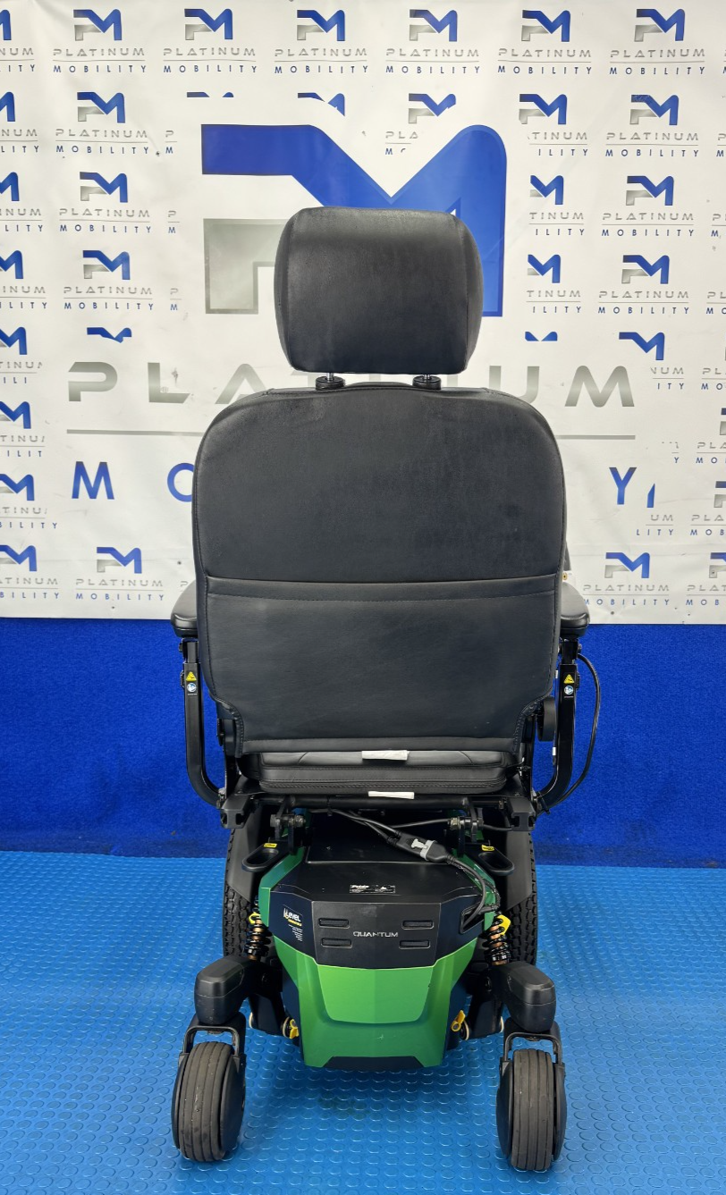 PRIDE QUANTUM Q6 EDGE 3 - 4MPH ELECTRIC POWER WHEELCHAIR POWERCHAIR 2358