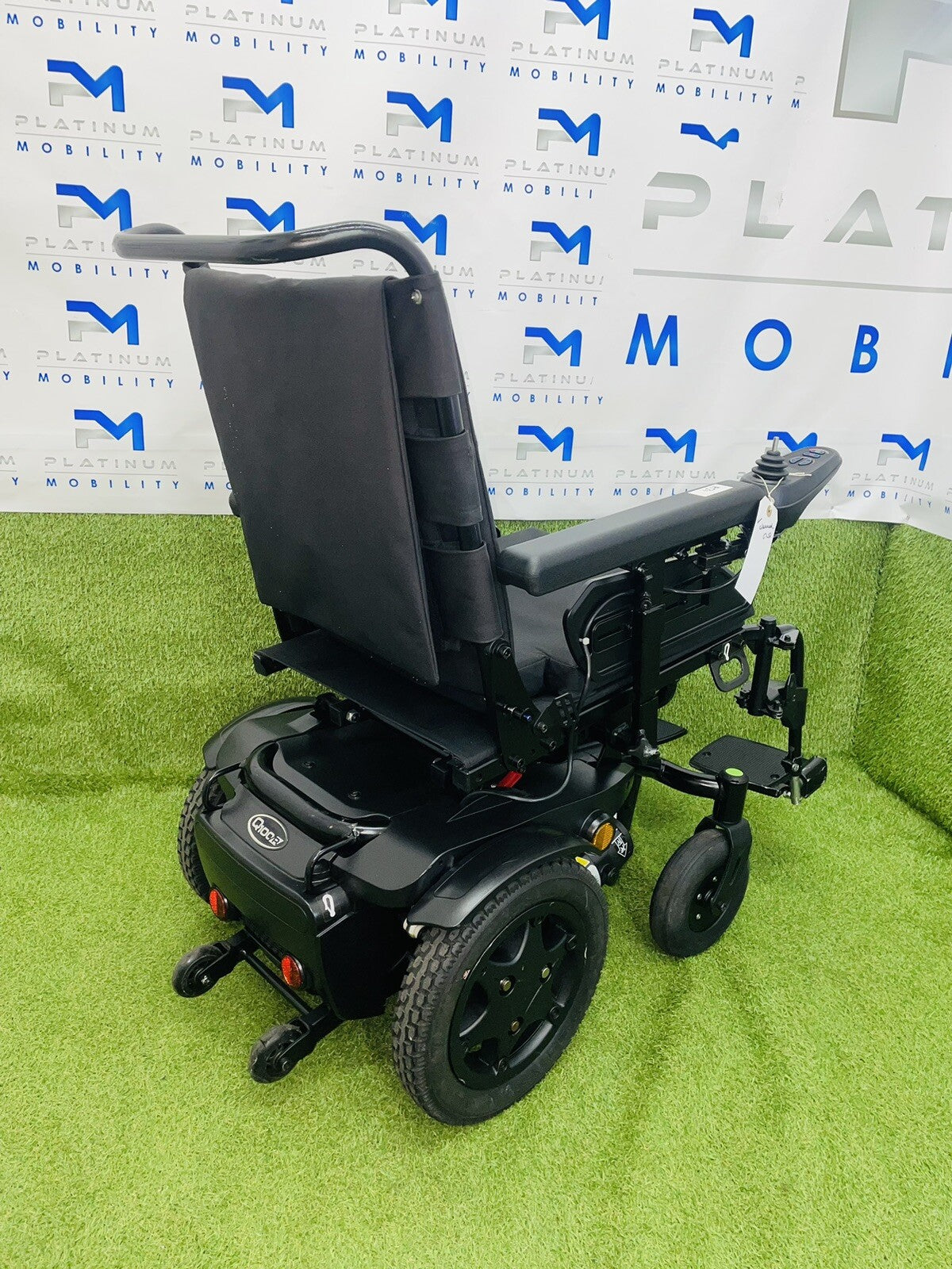 Powerchair Quickie Q100R Compact Indoor Outdoor Sunrise Medical Comfy Mid Wheel