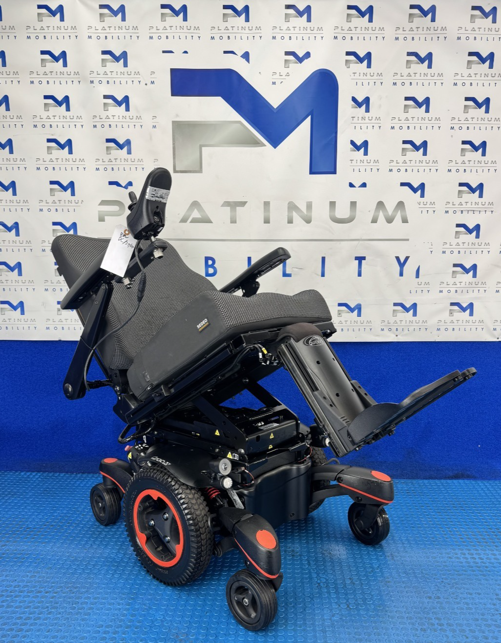 Sunrise Quickie Q700 M 6mph Electric Rise Tilt Legs Recline Wheelchair 2491