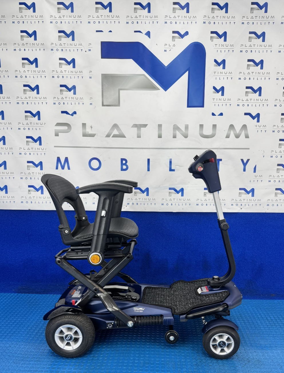 TGA Minimo AutoFold Mobility Scooter 4mph Auto Folding Air Tyres 2436