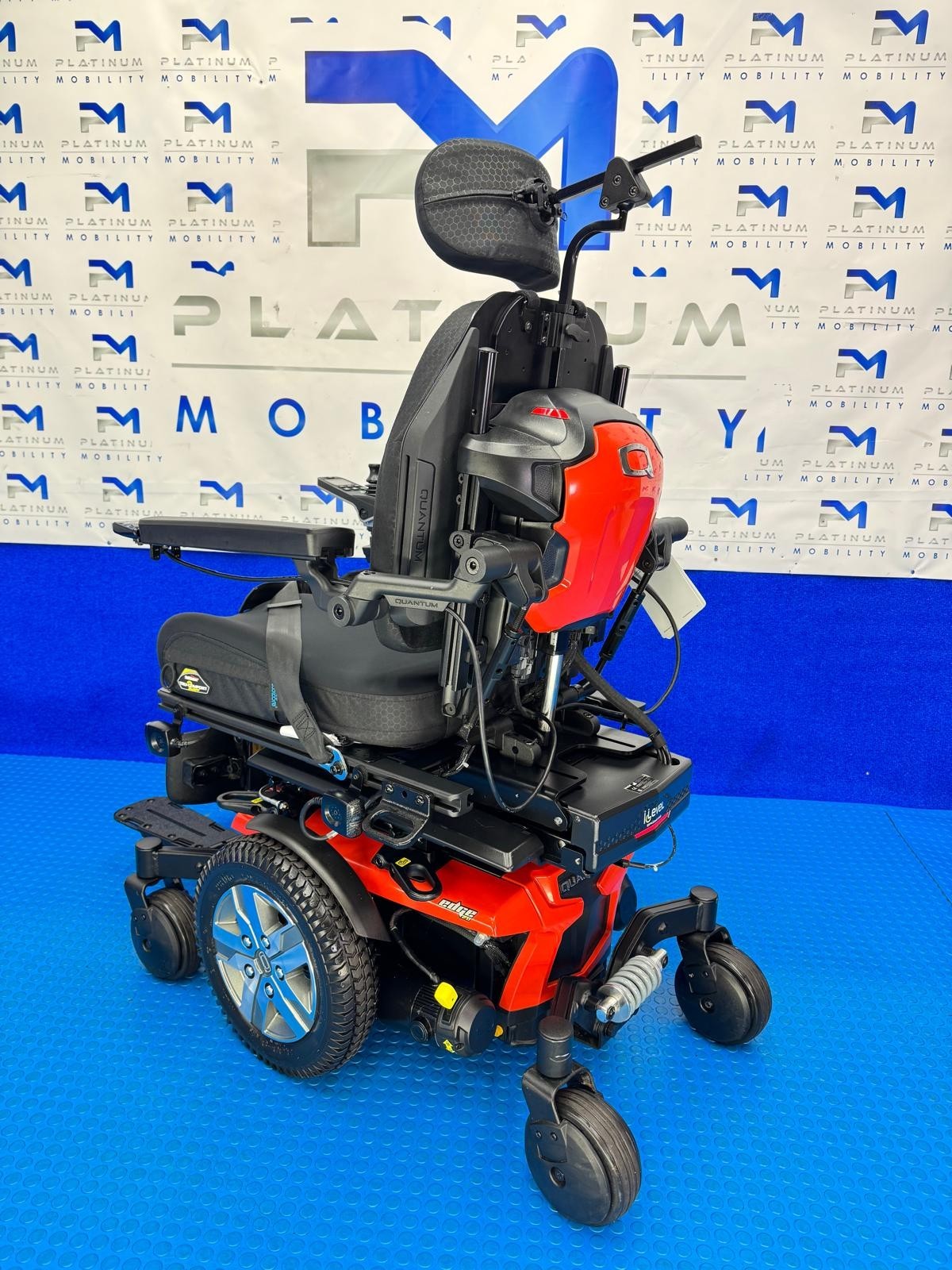 PRIDE QUANTUM Q6 EDGE 2.0 i-LEVEL 6 MPH ELECTRIC MOBILITY POWERCHAIR 1993