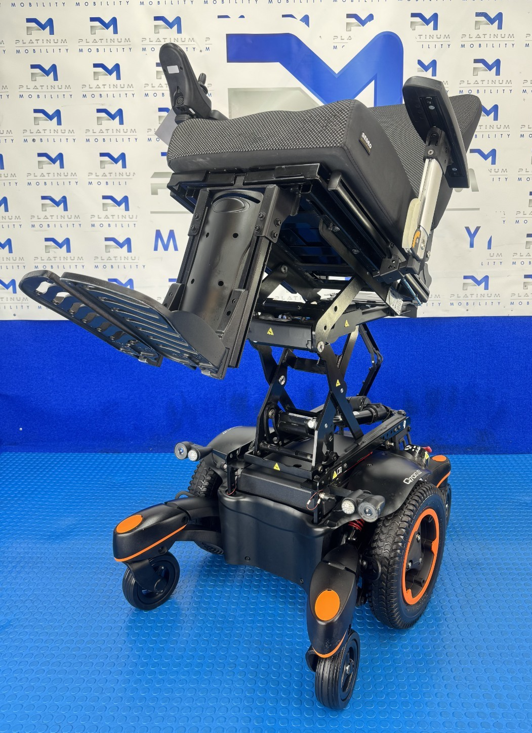 Sunrise Quickie Q700 M Powerchair – 6mph Riser Tilt Electric Wheelchair 2298