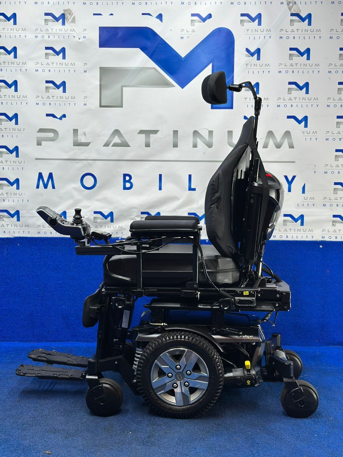 PRIDE QUANTUM Q6 EDGE 2.0 i-LEVEL 6 MPH ELECTRIC MOBILITY POWERCHAIR 1612