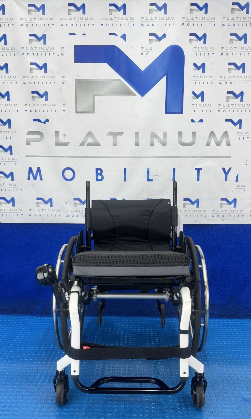 Kushall Alber E-Fix M25 DuoDrive Electric Powerchair Ref 2944 Air Tyres