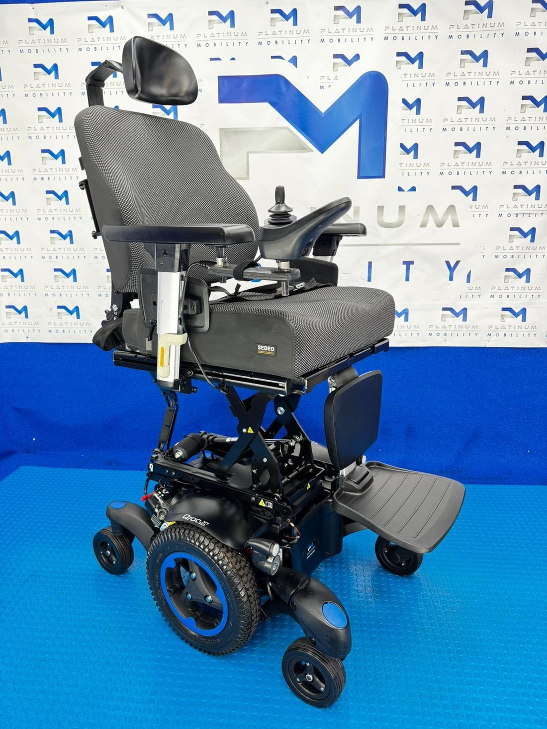 Sunrise Quickie Q700 M Powerchair – 6mph Riser Tilt Electric Wheelchair 1958