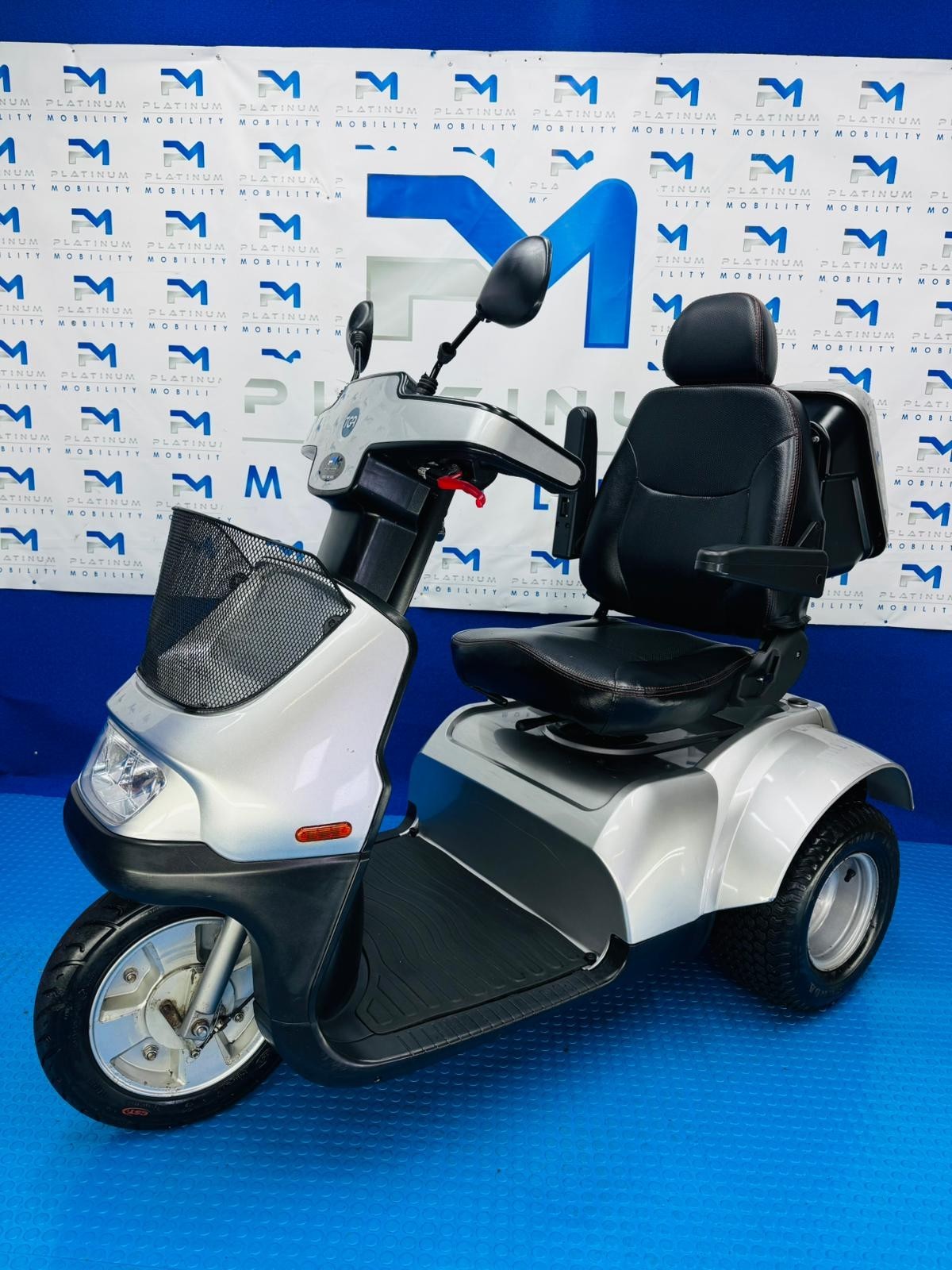 TGA Breeze S3 GT 8MPH LARGE Mobility Scooter All Terrain 1582