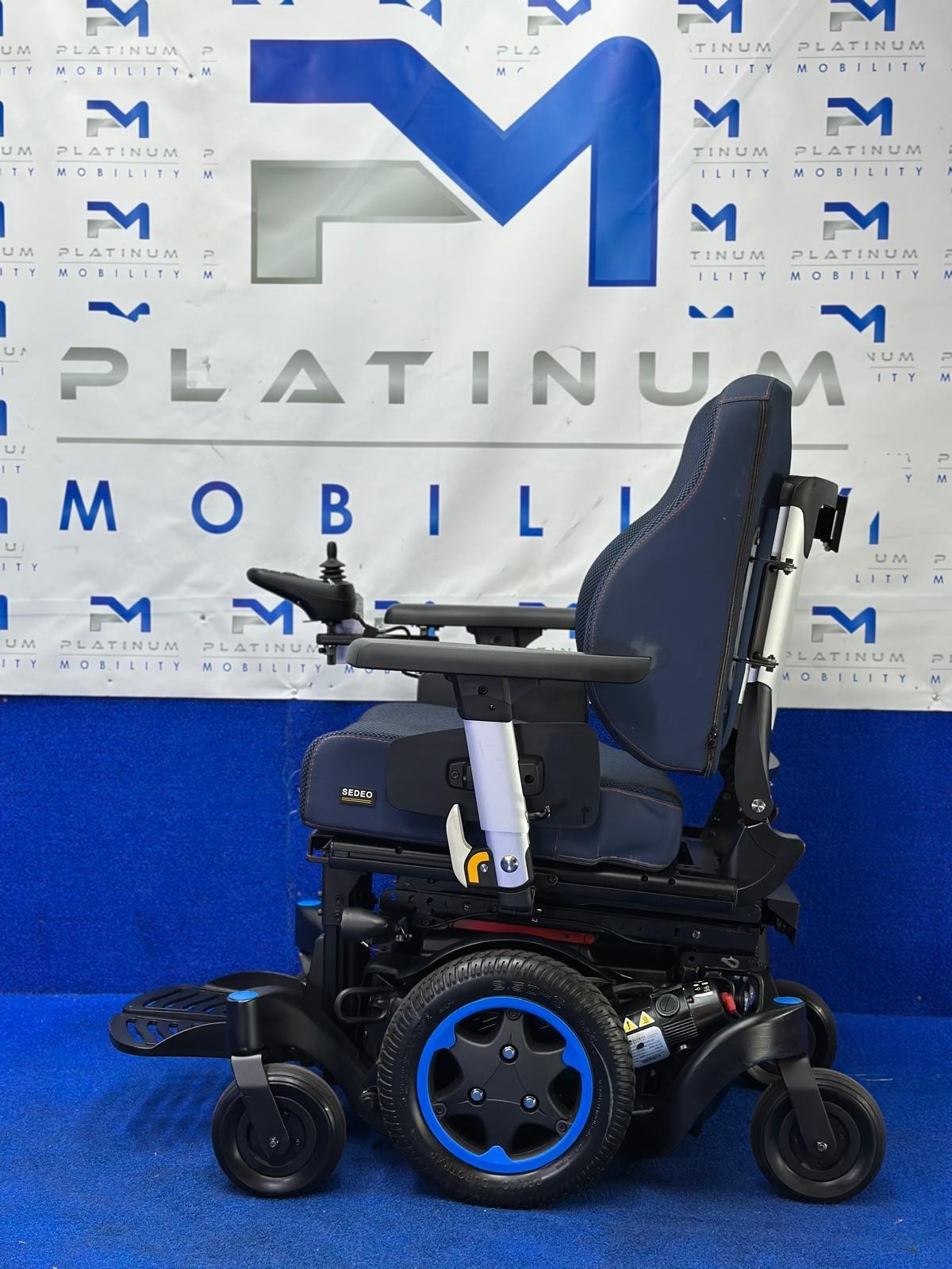 2024 Quickie Q500 M Powerchair – 6mph Riser Electric Wheelchair by Sunrise 1431