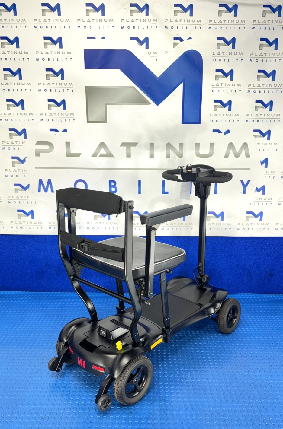 Pride Go Go Mobility Scooter Lithium Battery, Solid Tyres 4mph No VAT 4156