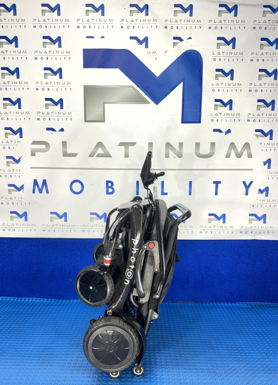 Motion Photon Powerchair Carbon Fibre Ultra Lightweight Powerchair 15.8kg 4092