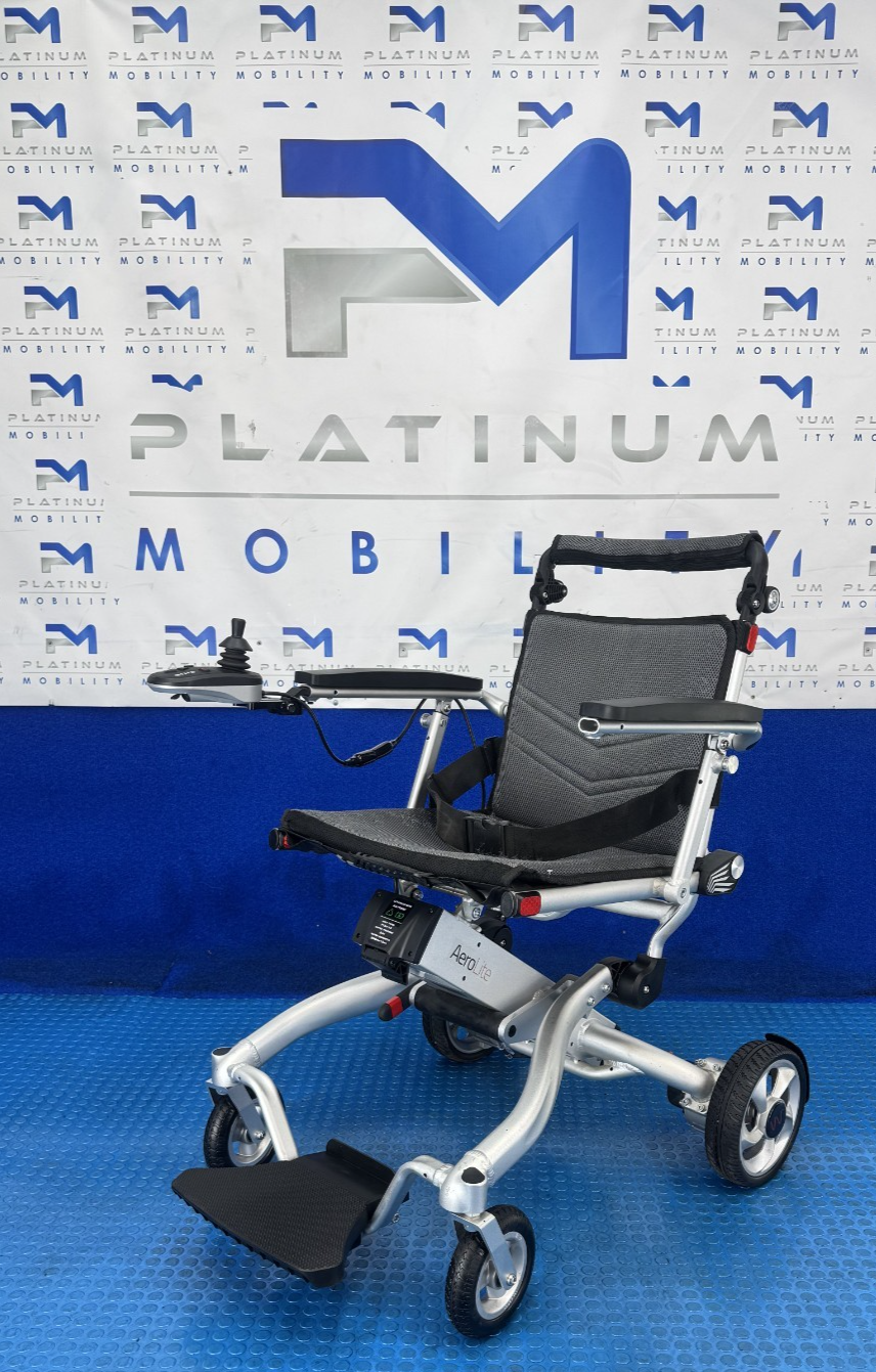 Motion Healthcare Trekker Aerolite ELECTRIC WHEELCHAIR POWERCHAIR 4MPH 2572