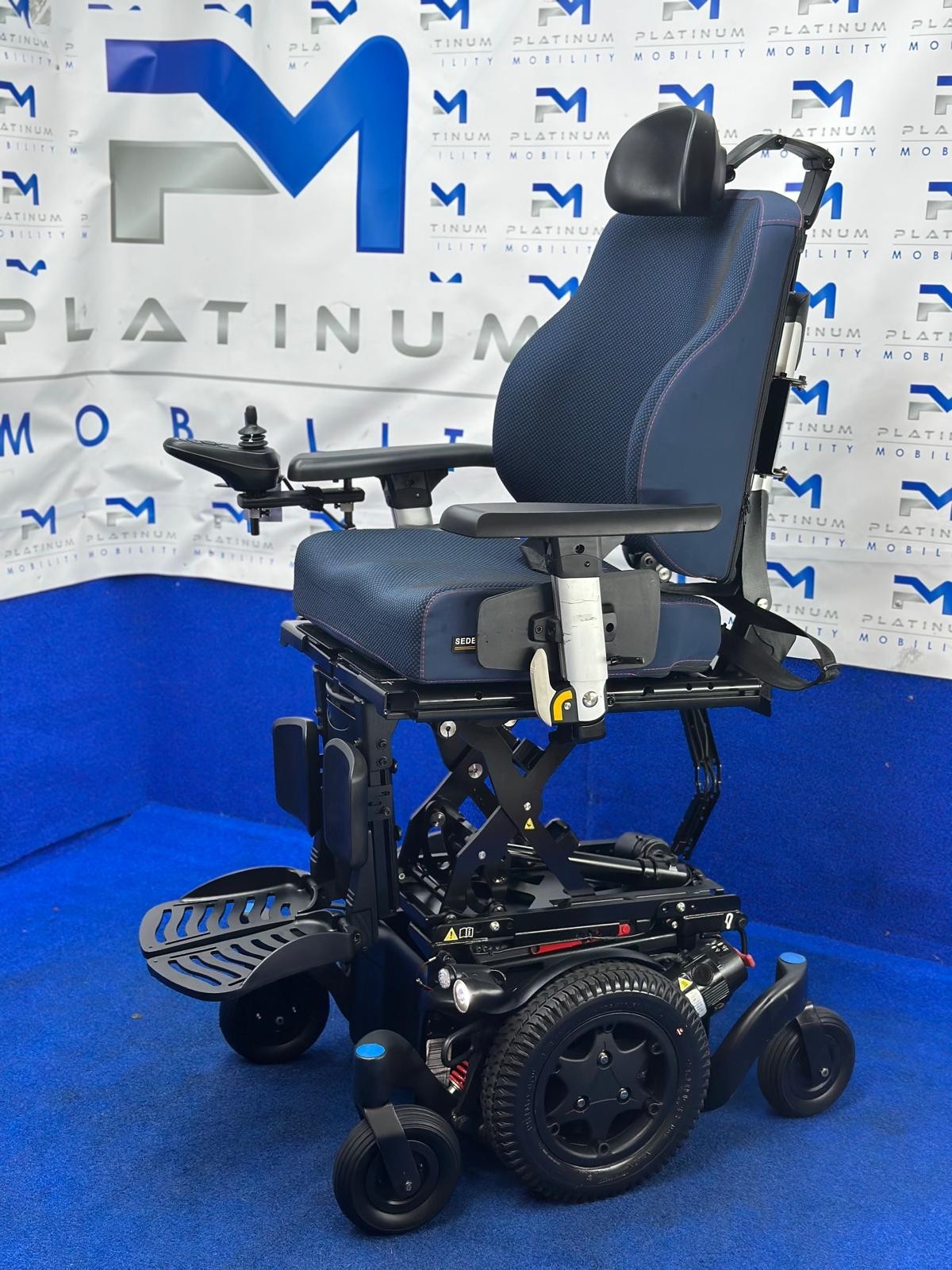 Quickie Q500 M Powerchair – 6mph Riser Electric Wheelchair by Sunrise (1422)