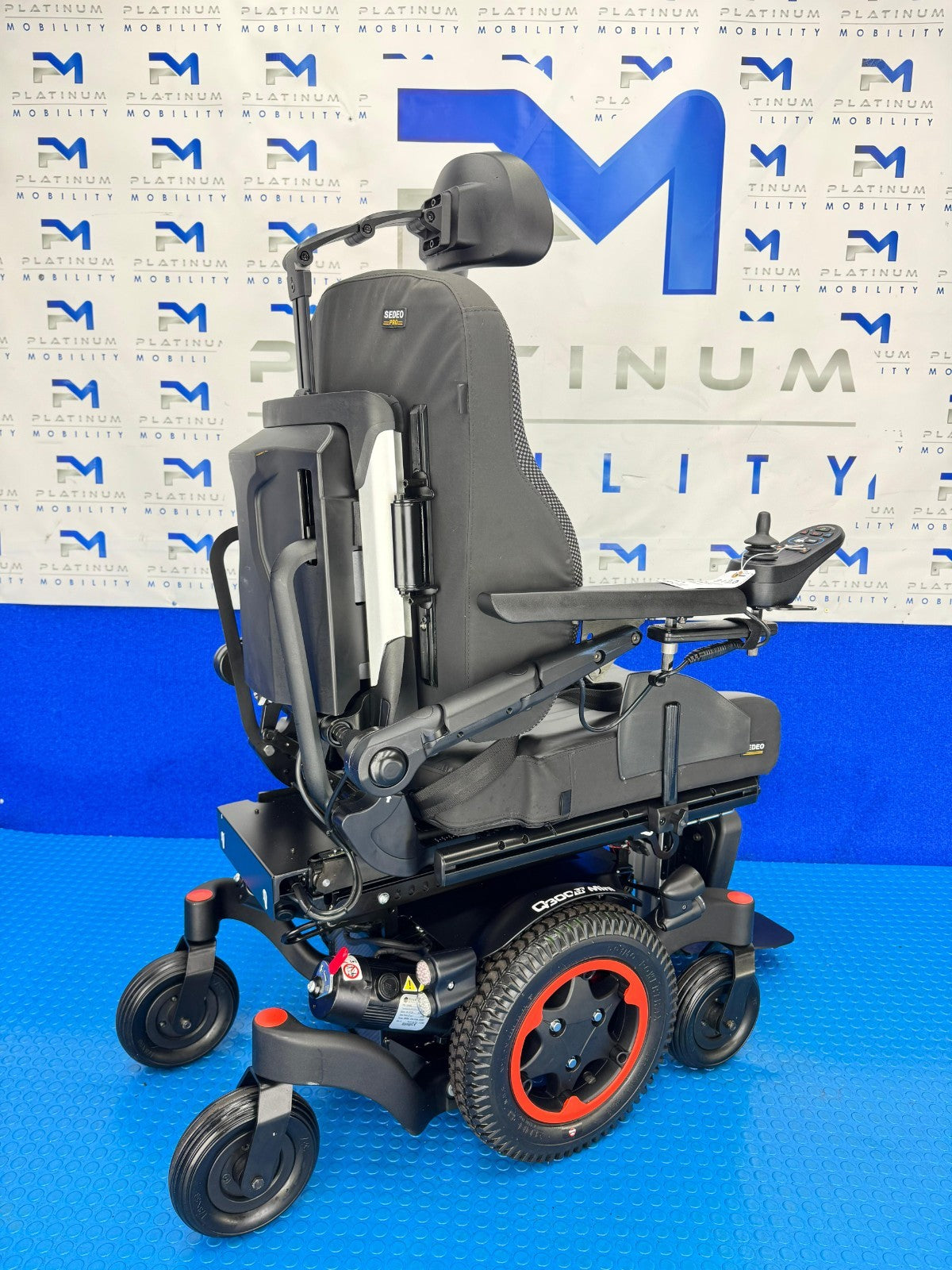 2025 Sunrise Quickie Q300 M Powerchair – 6mph Riser Electric Wheelchair 2120