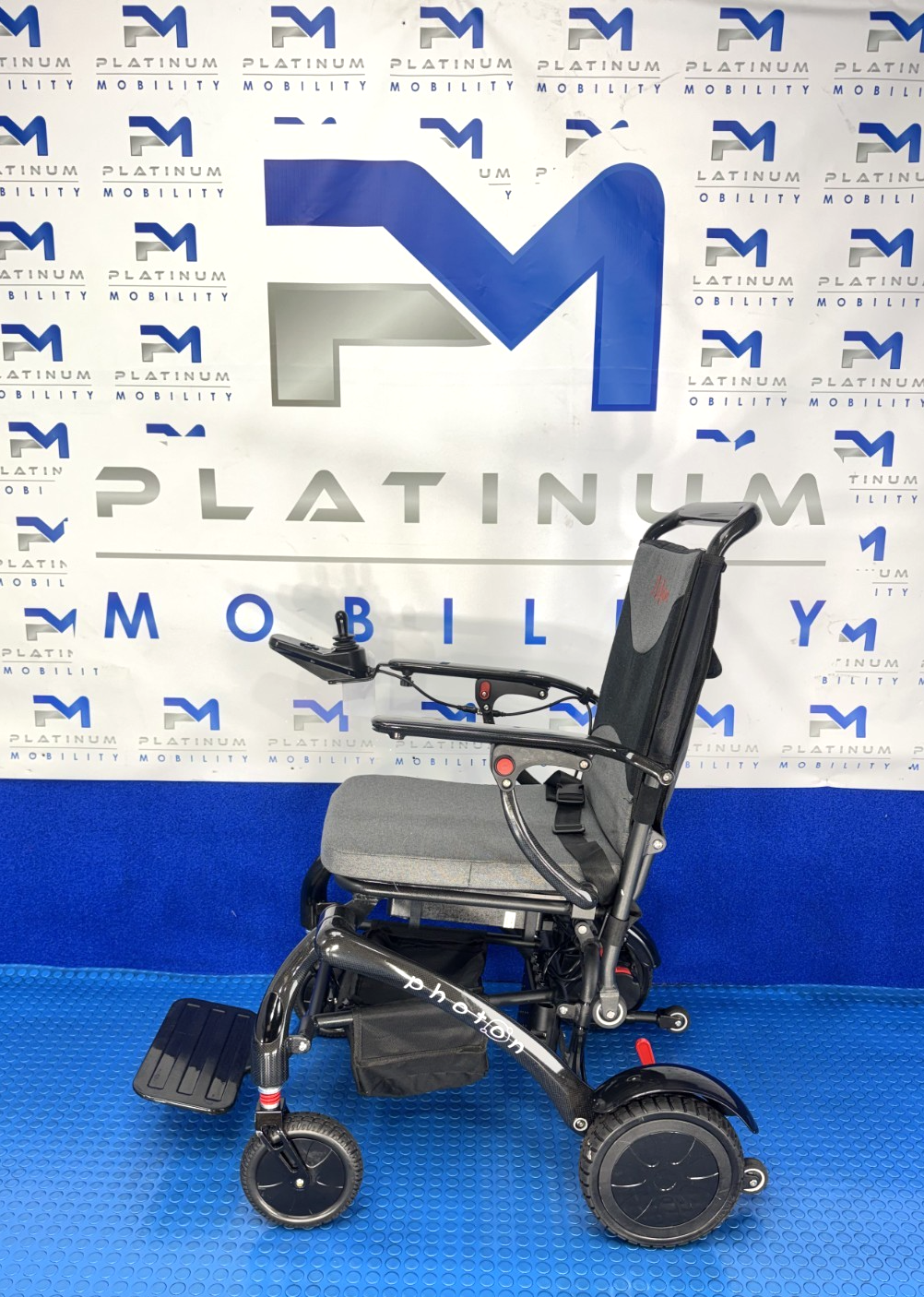 Motion Photon Powerchair Carbon Fibre Ultra Lightweight Powerchair 15.8kg 4092