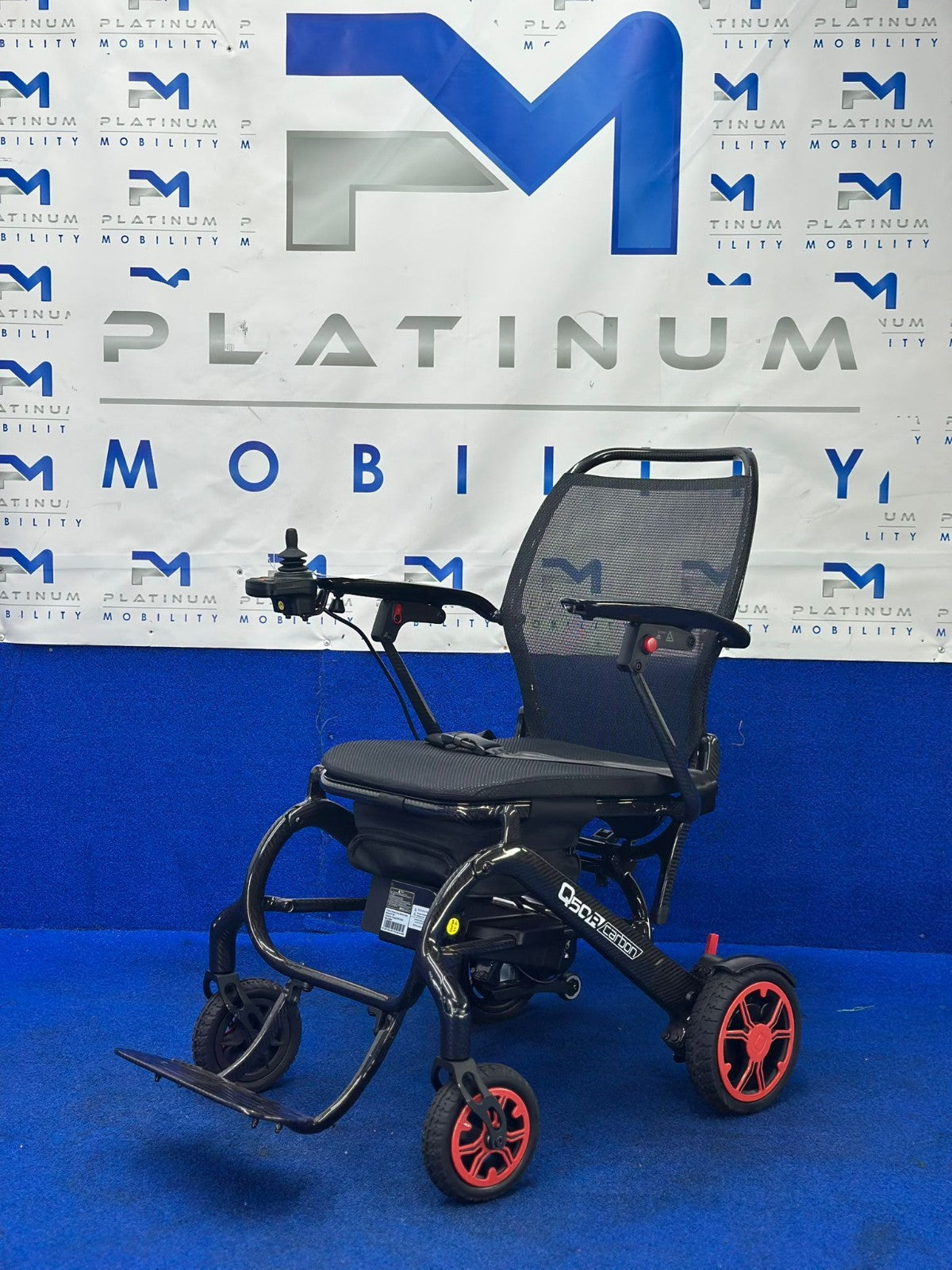 QUICKIE Q50 R LIGHTWEIGHT CARBON FIBRE ELECTRIC POWERCHAIR FOLDING 4MPH