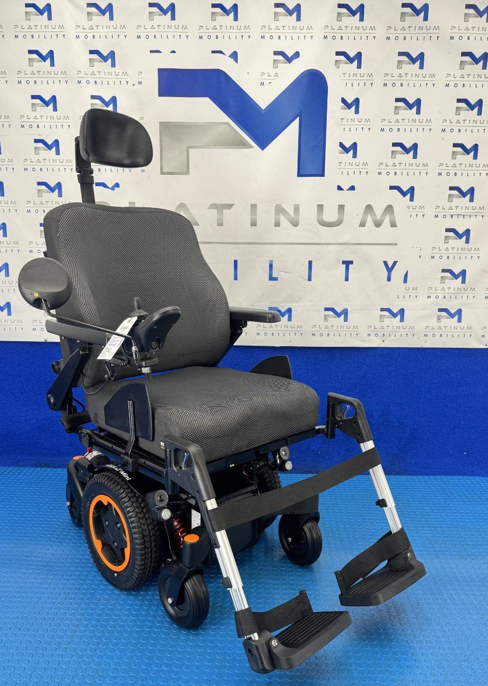 Sunrise Quickie Q300M Mini Powerchair 6 mph Riser, Tilt Electric Wheelchair 2793