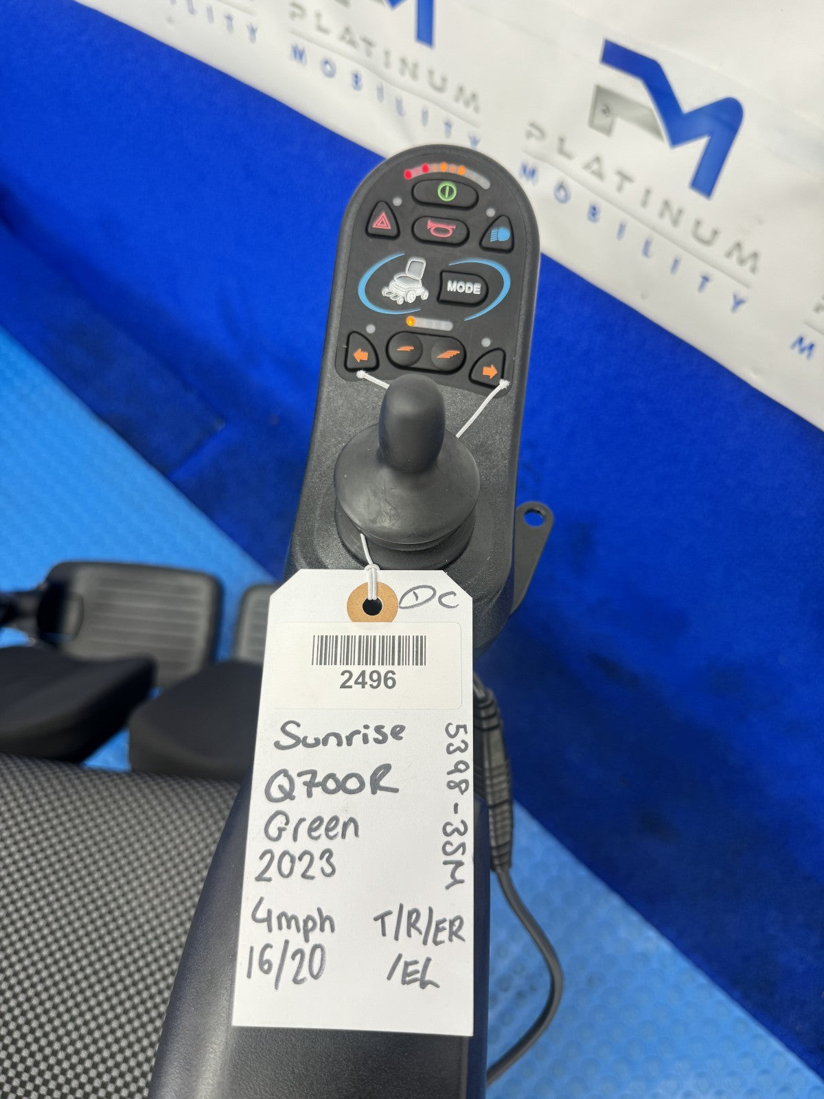 Sunrise Q700R Electric Powerchair Rise, Tilt, Recline, Electric Legs 6mph 2496