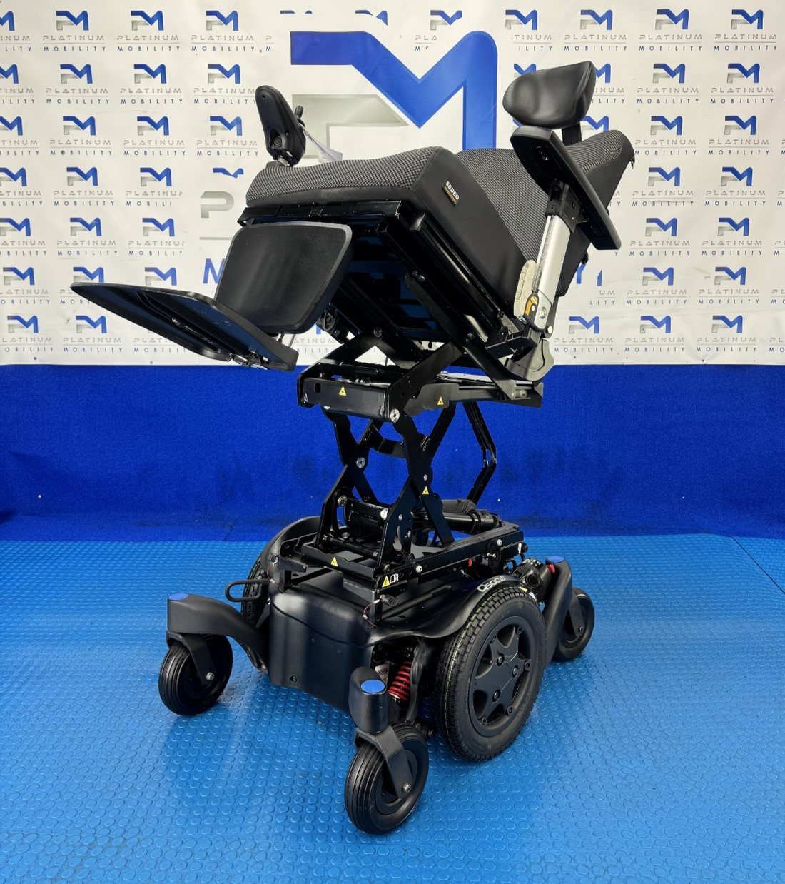 SUNRISE QUICKIE Q500M 6MPH ELECTRIC WHEELCHAIR RISER POWERCHAIR 2300
