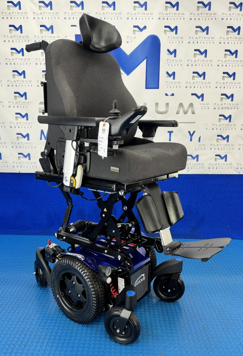 Sunrise Quickie Q300M Mini Powerchair 6 mph Riser Electric Wheelchair 2283