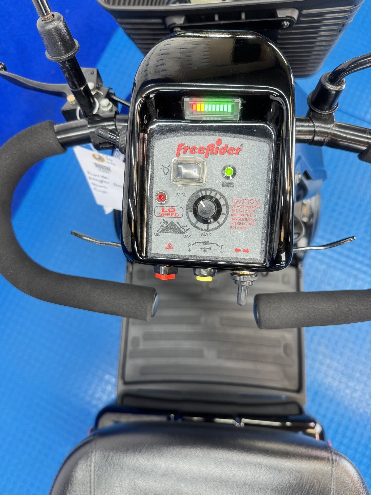 Freerider Mayfair 8 Deluxe Mobility Compact Road Scooter 8Mph New Batteries 2290