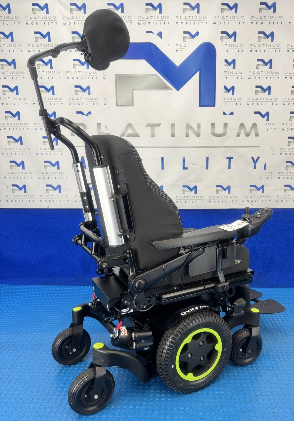 SUNRISE QUICKIE Q300 MINI RISER TILT COMPACT POWERCHAIR  2234