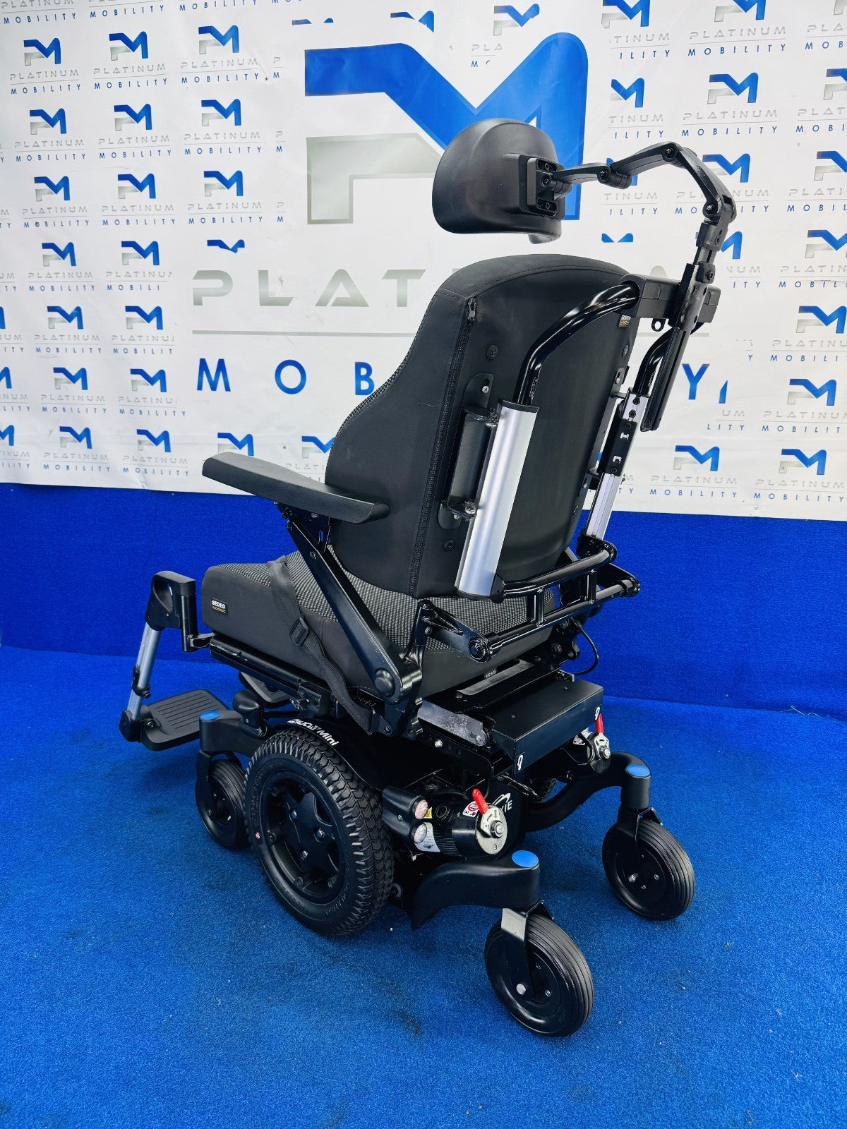 Quickie Q300 Mini Powerchair – 6mph Riser Electric Wheelchair by Sunrise (1451)