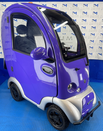 Scooter-Pac Cabin Car Mobility Scooter Air Tyres New Batteries 8 Mph 2560