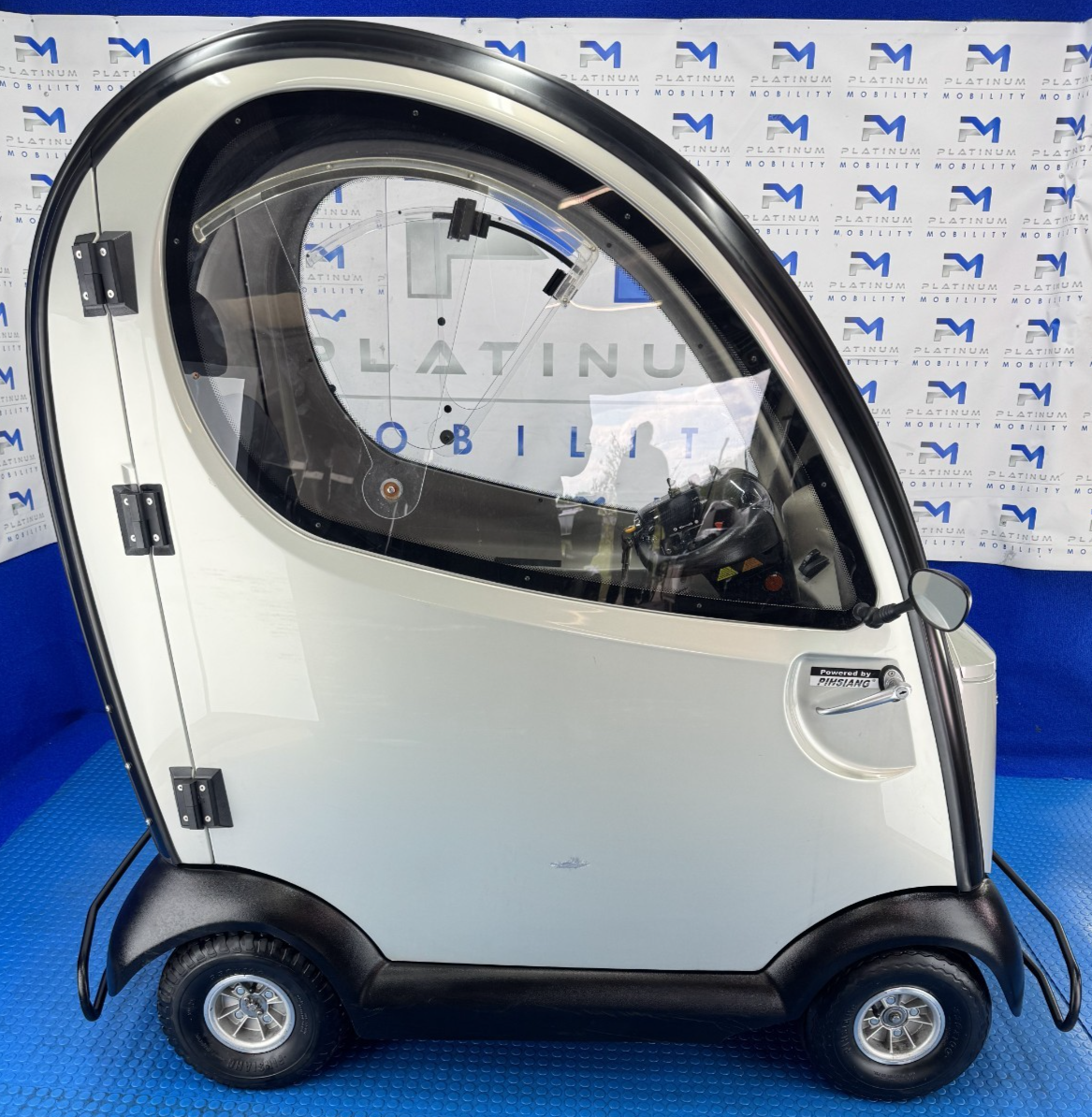 Shoprider Traveso All Weather Cabincar Mobility Scooter 8mph 2297