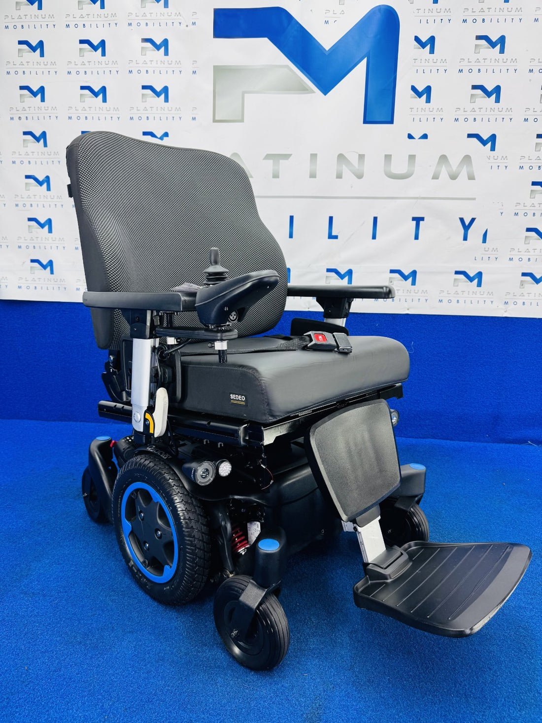 SUNRISE QUICKIE Q500M 6 MPH ELECTRIC MOBILITY POWERCHAIR WHEELCHAIR CHAIR 1274