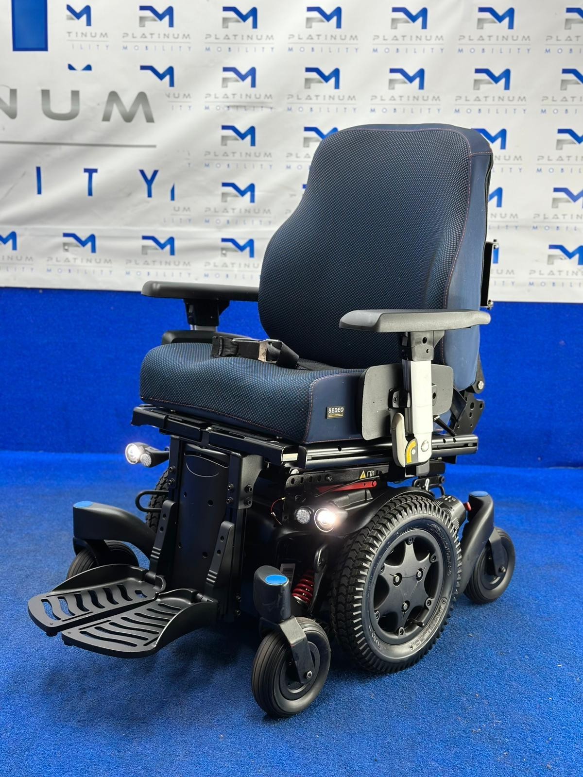 Quickie Q500 M Powerchair – 6mph Riser Electric Wheelchair by Sunrise 1439