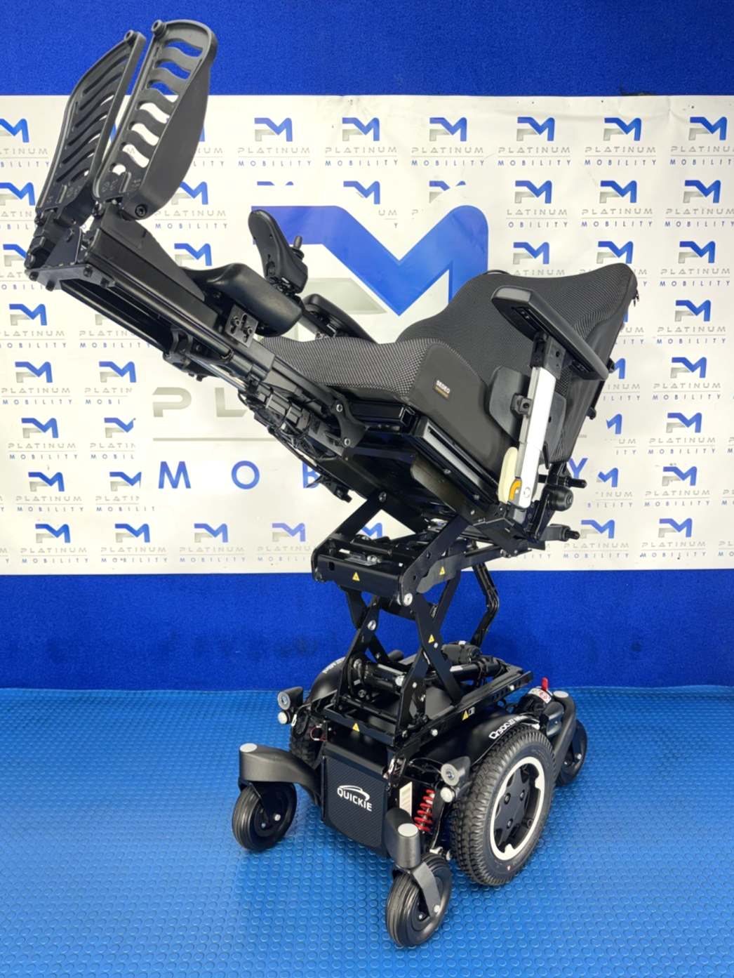 Sunrise Quickie Q300M Powerchair 6 mph Riser, Tilt, Electric Legs, Recline 4129