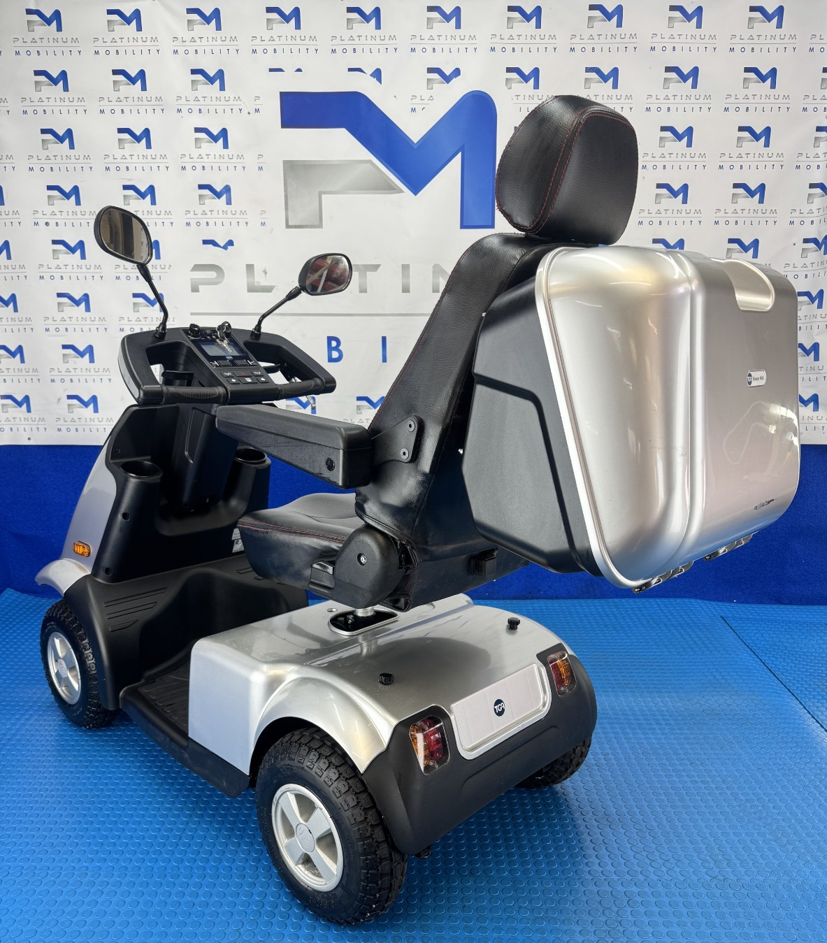 TGA Breeze C Midi 8MPH All Terrain Mobility Scooter Road Stunning Condition 2342