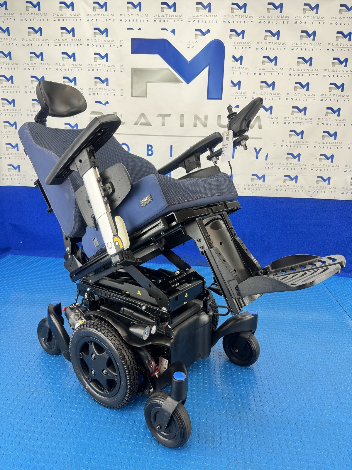 Sunrise Quickie Q500 M Powerchair – 6mph Rise & Tilt Electric Wheelchair 2255