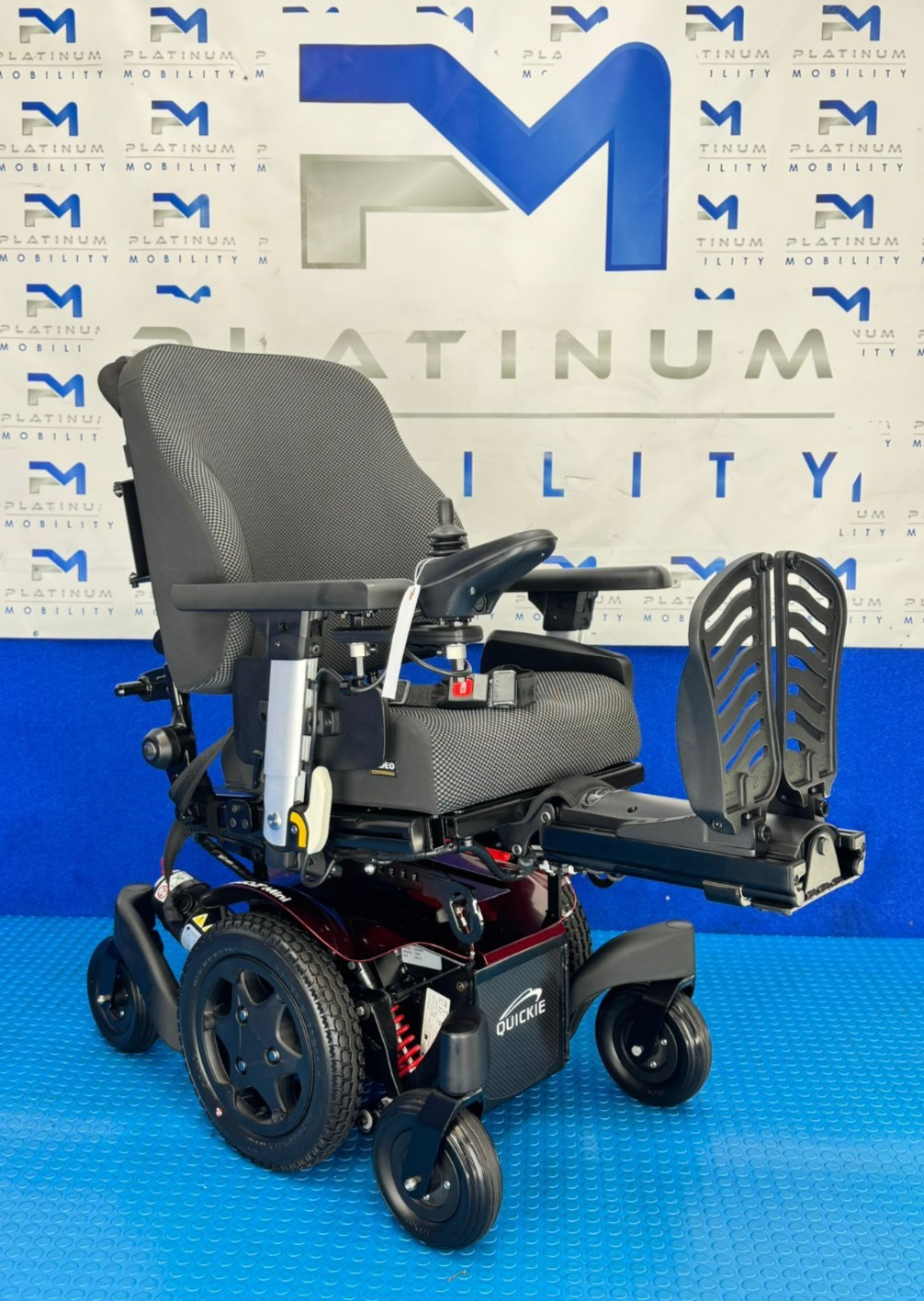 Sunrise Quickie Q300M Mini Powerchair 4 mph Riser Electric Wheelchair (2260)