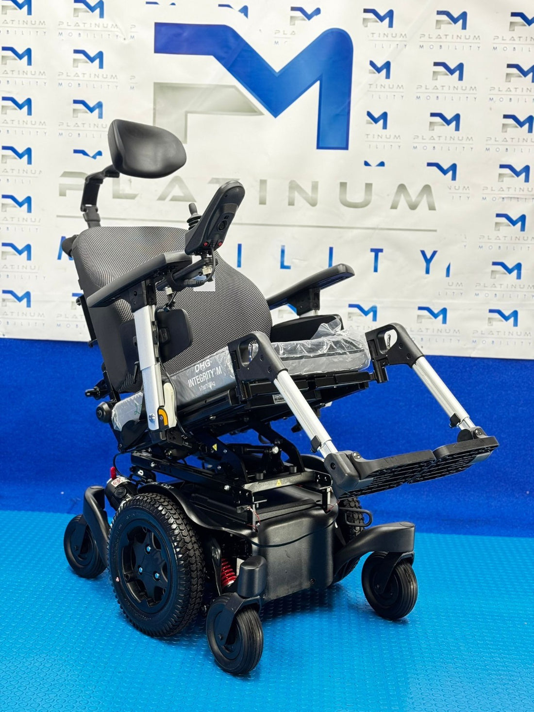 2025 Sunrise Quickie Q400M MWD 6mph Powerchair Electric Wheelchair Mobility 1930