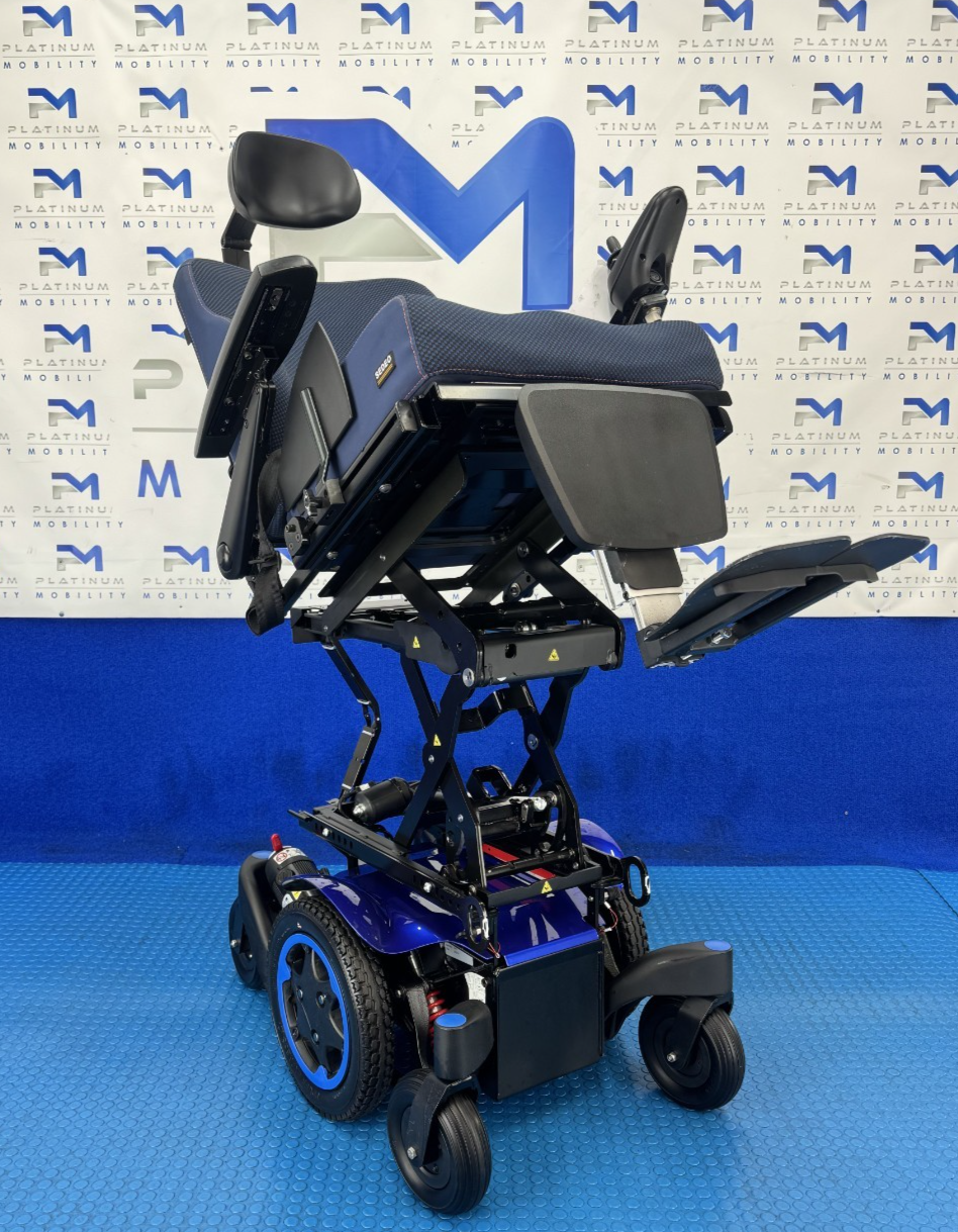 Sunrise Quickie Q300M Mini Powerchair 6 mph Riser Electric Wheelchair 2254