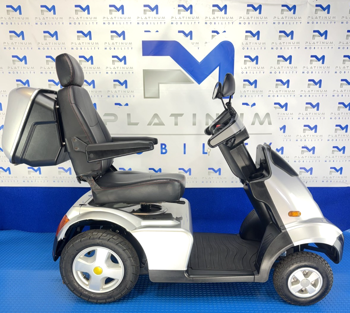 TGA Breeze S4 MAX SPEED 6MPH MAX WEIGHT 39 STONE All Terrain Scooter 1789