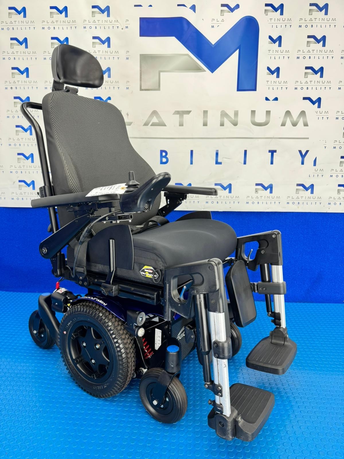 Sunrise Quickie Q300 M Powerchair – 6 mph Riser Electric Wheelchair  1961