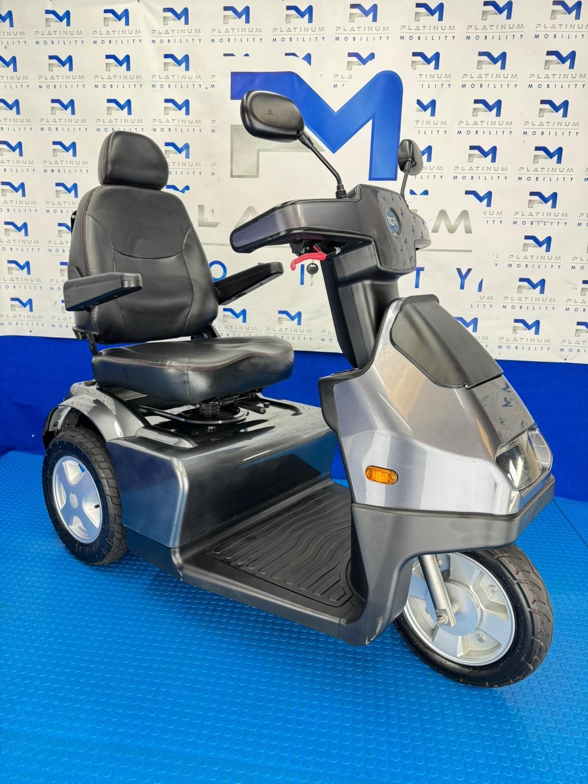 2022 TGA Breeze S3 8MPH LARGE Mobility Scooter All Terrain *2019