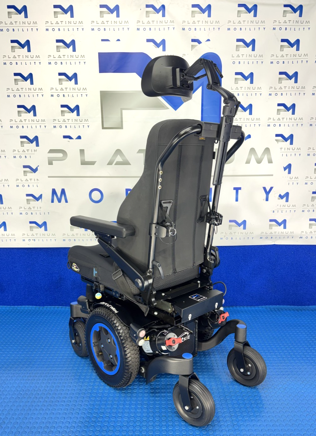 Sunrise Quickie Q300M Powerchair 4 mph Riser, Tilt Electric Wheelchair 4087
