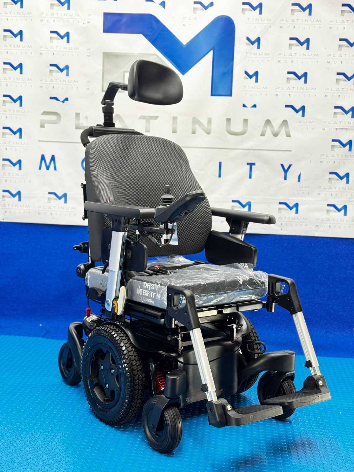 2025 Sunrise Quickie Q400M MWD 6mph Powerchair Electric Wheelchair Mobility 1930