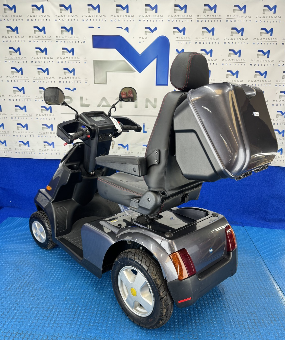 TGA Breeze S4 8MPH All Terrain Mobility Scooter Road Stunning Condition 2333