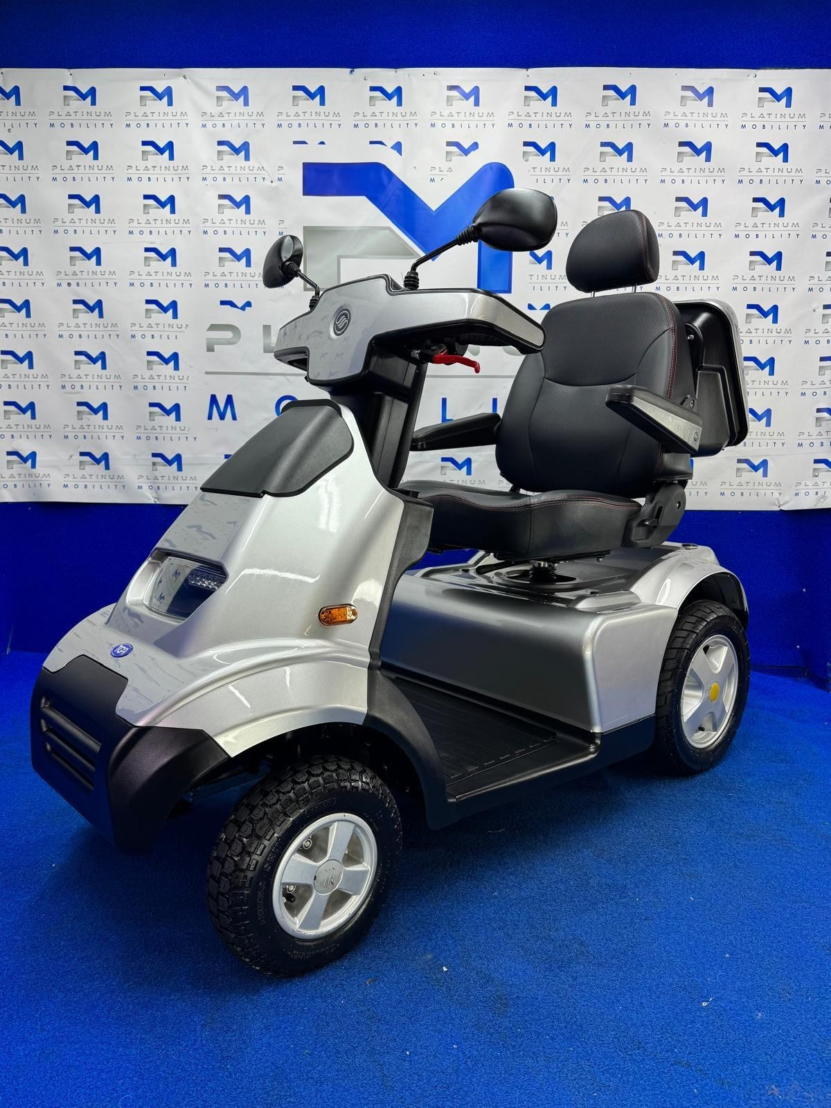 TGA Breeze S4 8MPH All Terrain Mobility Scooter Immaculate Condition