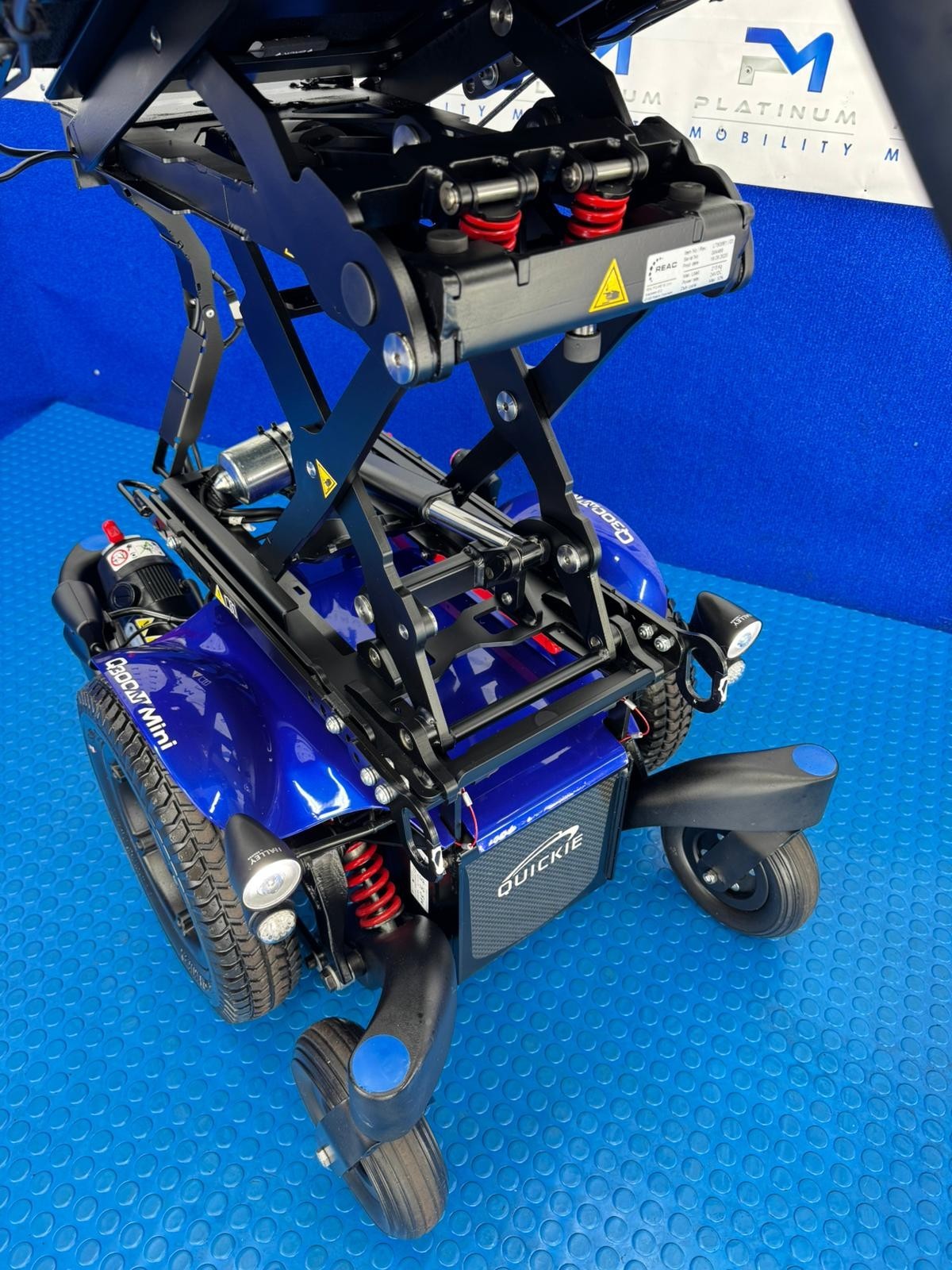 Sunrise Quickie Q300 M Powerchair – 6 mph Riser Electric Wheelchair  1961