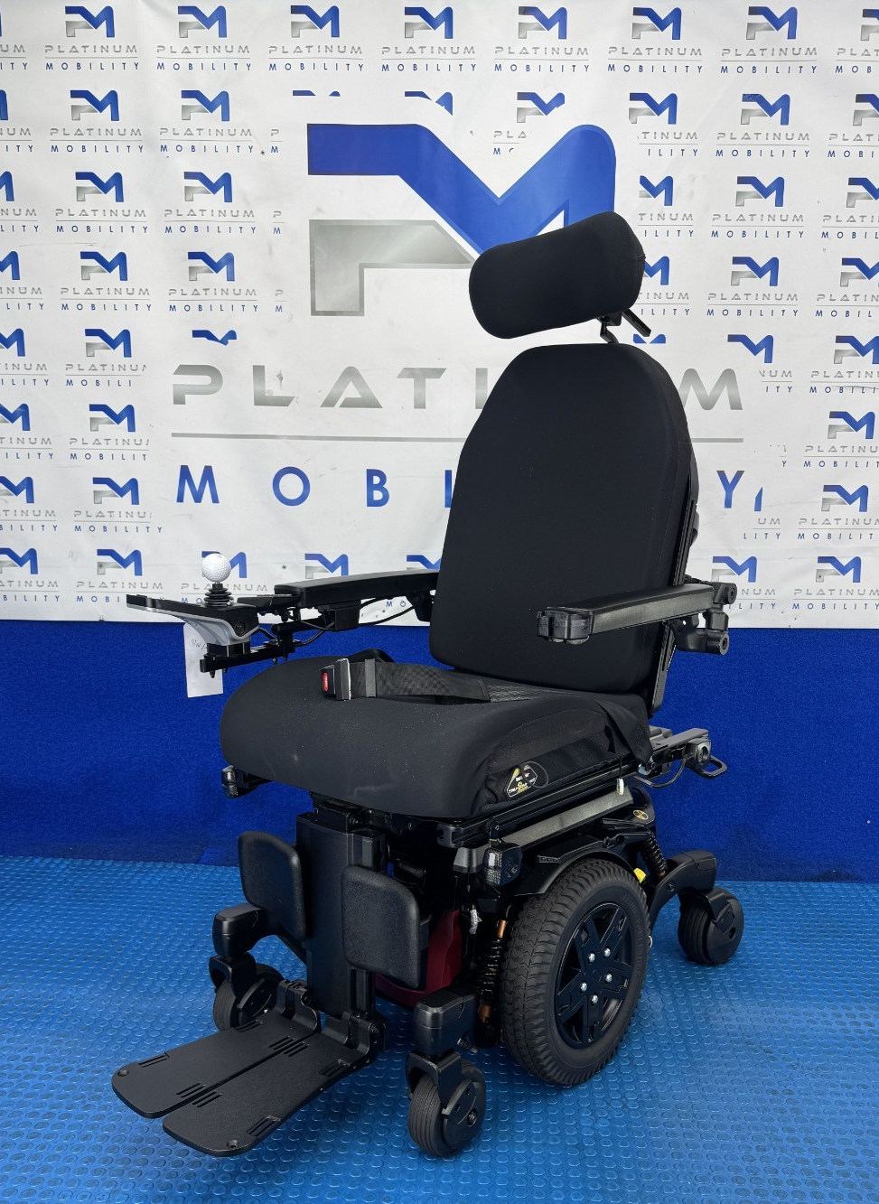 2025 PRIDE QUANTUM EDGE 3 STRETTO 6 MPH ELECTRIC MOBILITY POWERCHAIR 2550