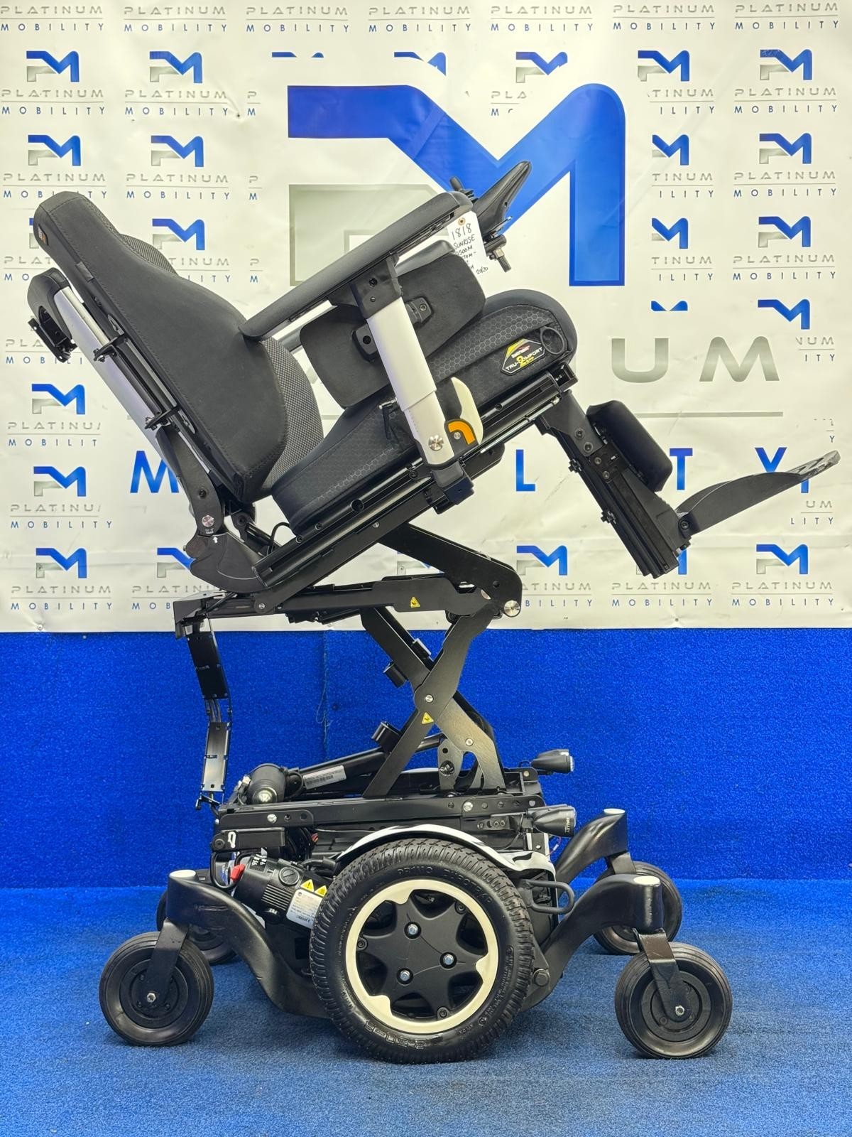 CUSTOM Sunrise Quickie Q500 M Powerchair – 6mph Riser Electric Wheelchair (1818)