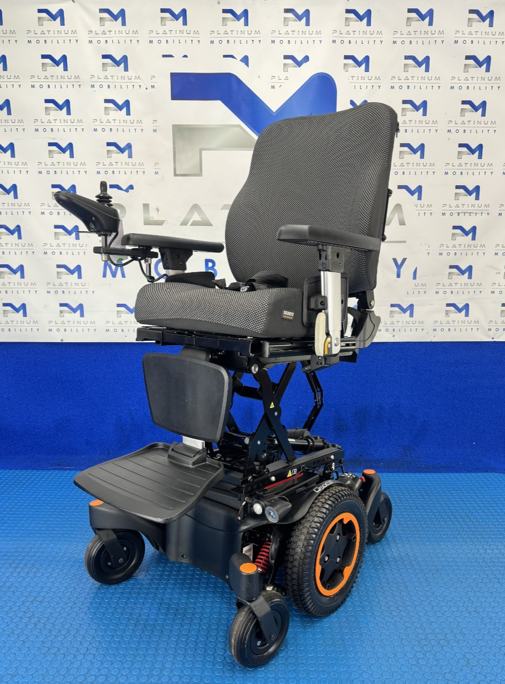 SUNRISE QUICKIE Q500M 6MPH ELECTRIC WHEELCHAIR RISER AND TILT POWERCHAIR 1983