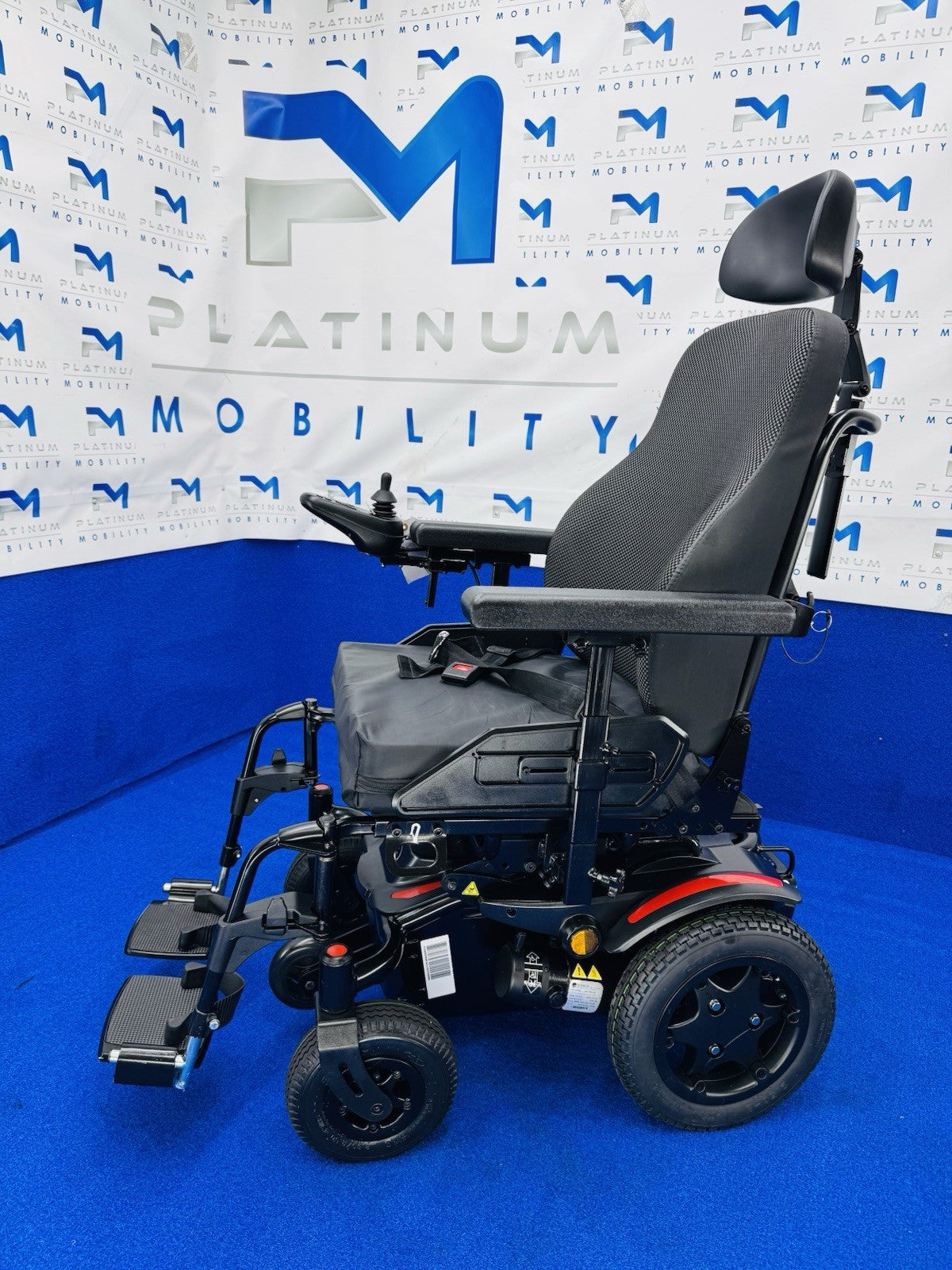 Sunrise Q200R 4mph Rear-Wheel Drive Electric Wheelchair Mobility Powerchair 1103