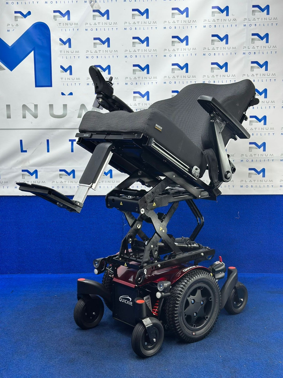 Quickie Q300 M Mini Powerchair 6 mph Riser Electric Wheelchair by Sunrise (1474)