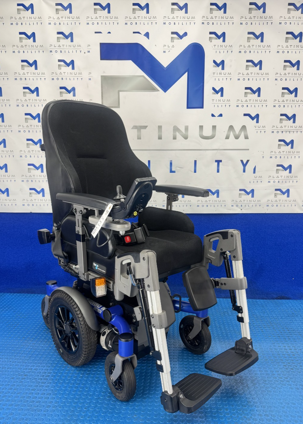 2025 Dietz Sango Advaned M Slimline 6MPH Rise & Tilt Electric Wheelchair 2541
